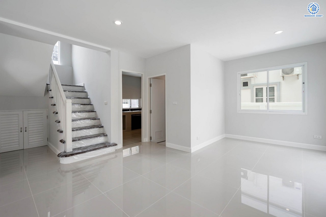 บ้านมือสองตกแต่งใหม่ แบรนด์ LH ม.ชัยพฤกษ์ บางบัวทอง หลังใหญ่ เนื้อที่ 67 ตร.ว. ฟังก์ชัน 3 ห้องนอน 2 ห้องน้ำ จอดรถได้ 2 คัน พร้อม Facilities ครบครัน บนทำเลเดินทางสะดวก ติดถนนบางกรวย-ไทรน้อย ใกล้เซ็นทรัลเวสต์เกต และรถไฟฟ้าสายสีม่วง "สถานีบางพลู"...